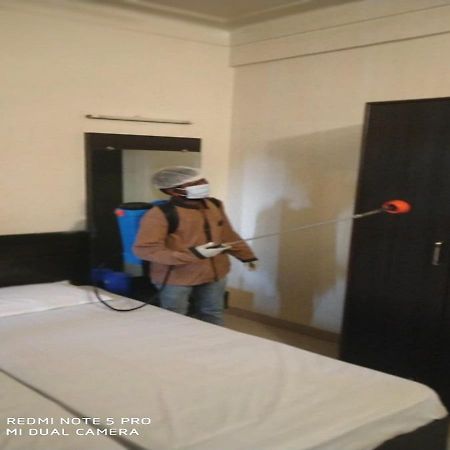 פונה Hotel Rose Lodge מראה חיצוני תמונה
