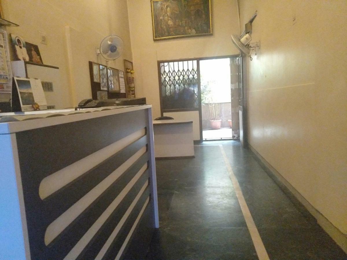 פונה Hotel Rose Lodge מראה חיצוני תמונה
