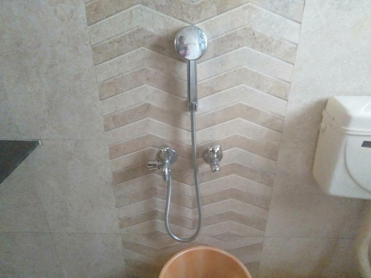 פונה Hotel Rose Lodge מראה חיצוני תמונה