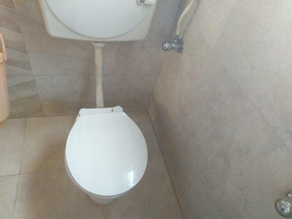 פונה Hotel Rose Lodge מראה חיצוני תמונה