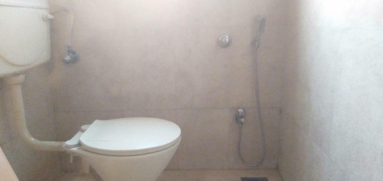 פונה Hotel Rose Lodge מראה חיצוני תמונה